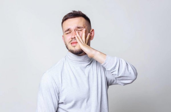 生气打自己耳光心理学原因