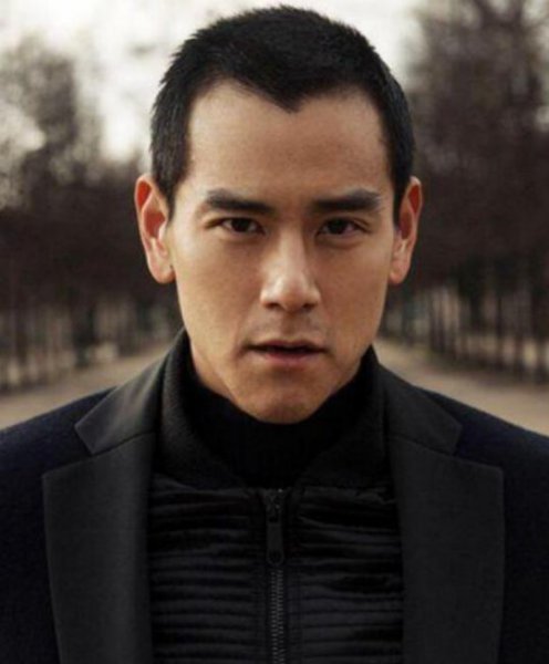 男生穿什么衣服阳光帅气图片