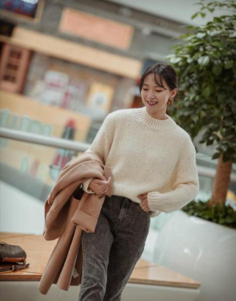 女生冬天内搭都穿什么的（内搭是什么衣服