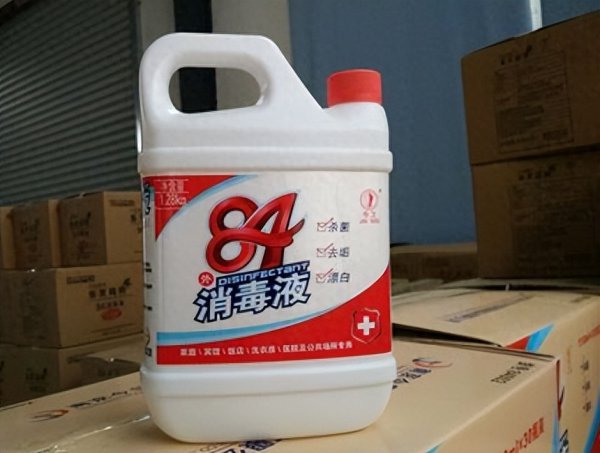 消毒水把衣服洗变色了怎么恢复？能用醋恢复吗？