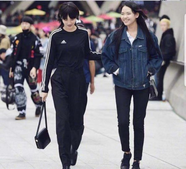 韩国女生的穿衣搭配图片