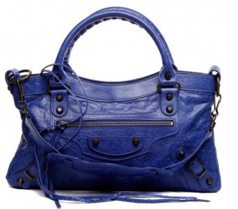 双b是什么牌子 巴黎世家老爹鞋偏大吗