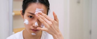 氨基酸洗面奶和皂基洗面奶的区别 什么叫皂基洗面奶和氨基酸洗面奶