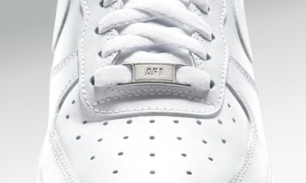 nike空军一号小银钩真假