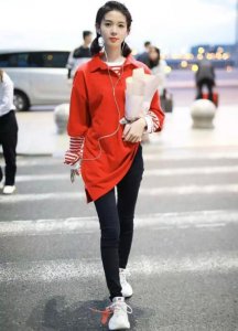 黑裤子搭什么鞋子好看 小黑裤搭配什么鞋子好看？