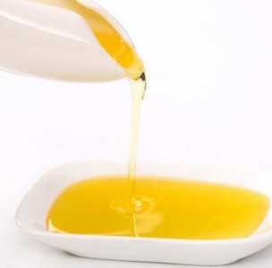 茶油涂脸正确方法 茶油擦脸的功效与作用