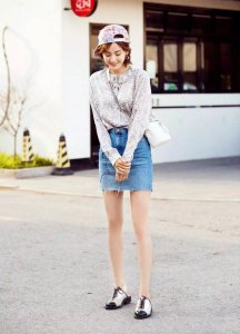 衬衫适合搭什么裙子 衬衫和裙子怎么搭配？