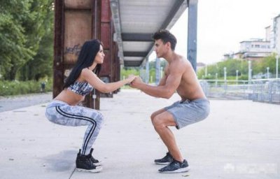 深蹲的步骤和要领 深蹲注意事项有哪些？