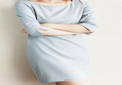 直筒半身裙配什么样上衣 直筒连衣裙搭配什么上衣？