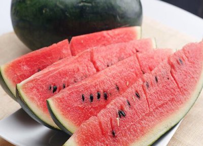 西瓜含糖量 西瓜含糖量高吗