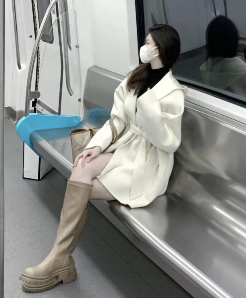 短款大衣怎么搭配