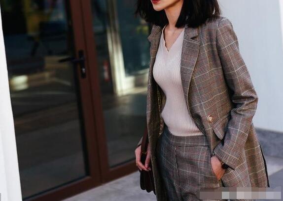 个子矮比例不好怎么办？如何穿搭衣服