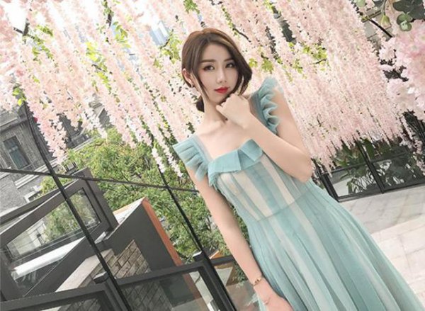 夏季适合穿什么颜色的衣服？