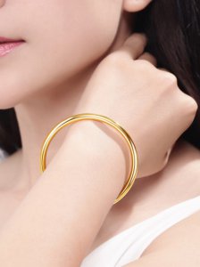 小店的黄金为什么便宜 周生生的黄金好吗