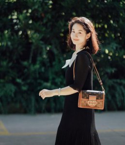女孩怎么提升自己的气质？ 女生该如何提升自己的气质