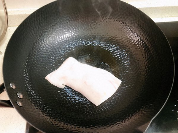 麦饭石炒锅和铁锅哪个更健康