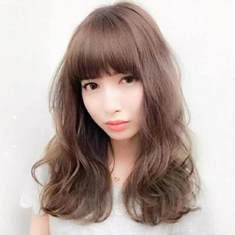 头发多的女生适合什么发型？