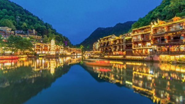 张家界凤凰古城旅游攻略介绍