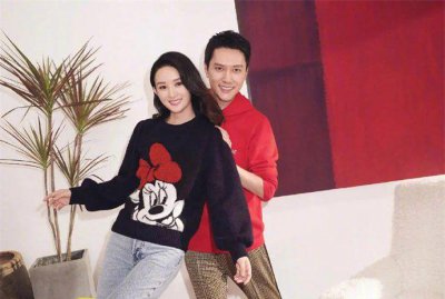 赵丽颖冯绍峰现身同一家私人会所 冯绍峰被曝想复婚